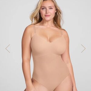 NWT Honeylove Tan Shapewear Bodysuit with Seamless Design